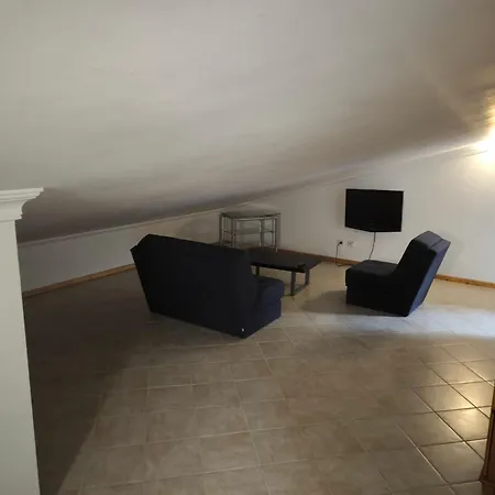Large Duplex Pool View דירה *