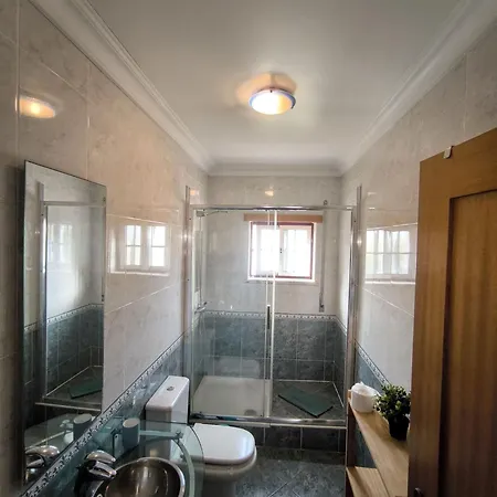 아파트 Large Duplex Pool View