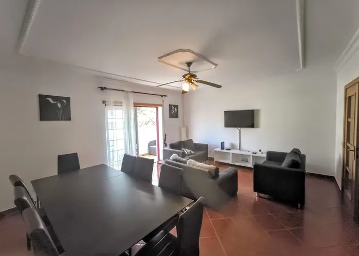 דירה Large Duplex Pool View אלבופיירה