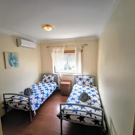 Large Duplex Pool View Албуфейра